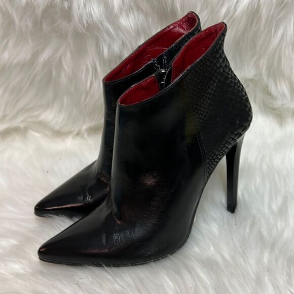 Fabio Fabrizi Black Leather Stiletto Ankle Boots Size 6.5/37 A2 - Picture 1 of 10
